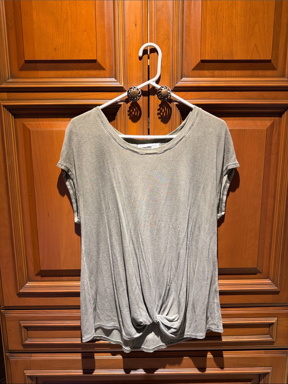 Jane and Delancey Short-Sleeve Twist Front Top - Light Gray